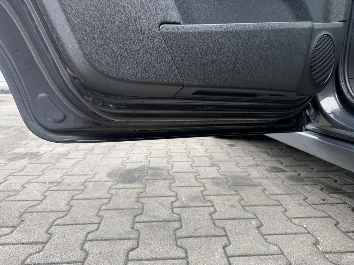 Opel Zafira B original T&uuml;r hinten links Z190 Phantom Grey Rohbau Bj.2012